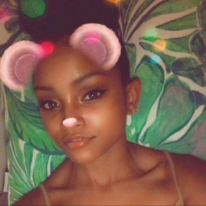 Meet your Posher, Haley